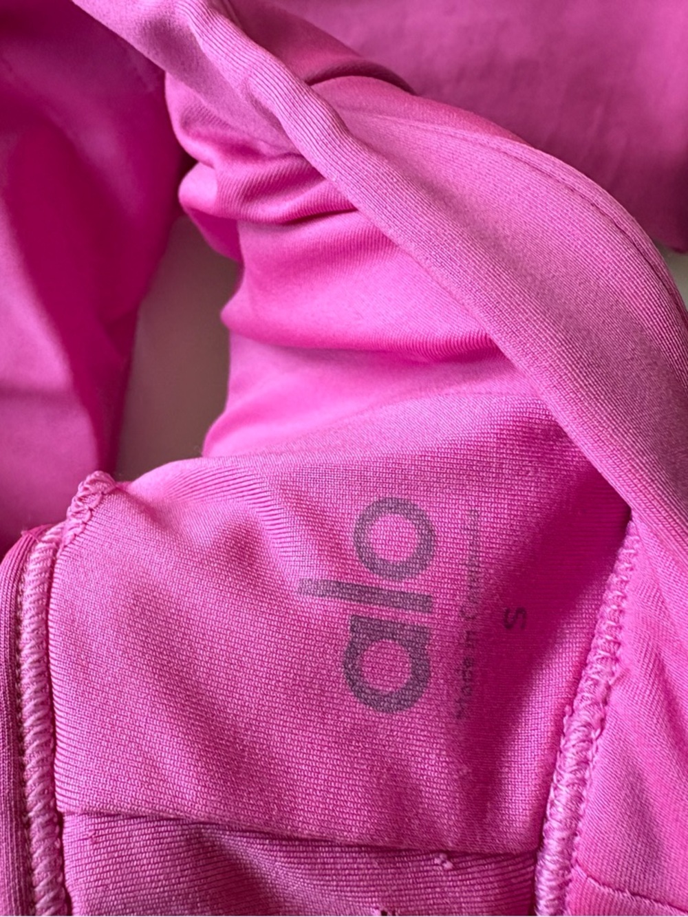 ALO Yoga Pink Sports Bra with Subtle Logo - Picture 3 of 4
